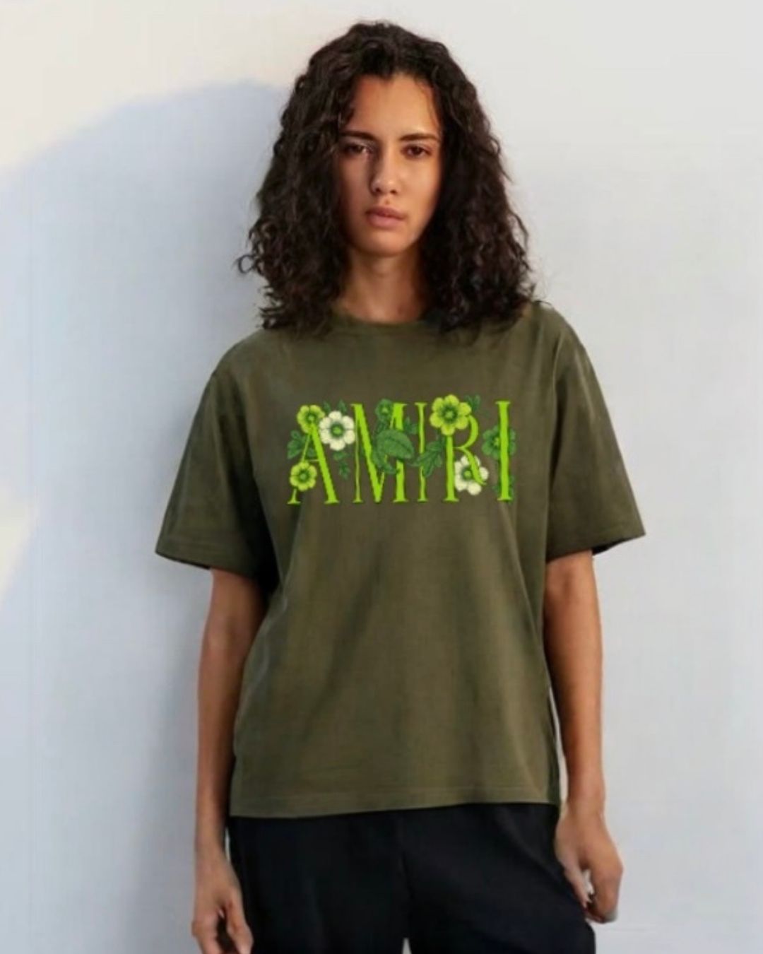 WOMEN'S FLORA AMIRI OVERSIZED TSHIRT (OLIVE )