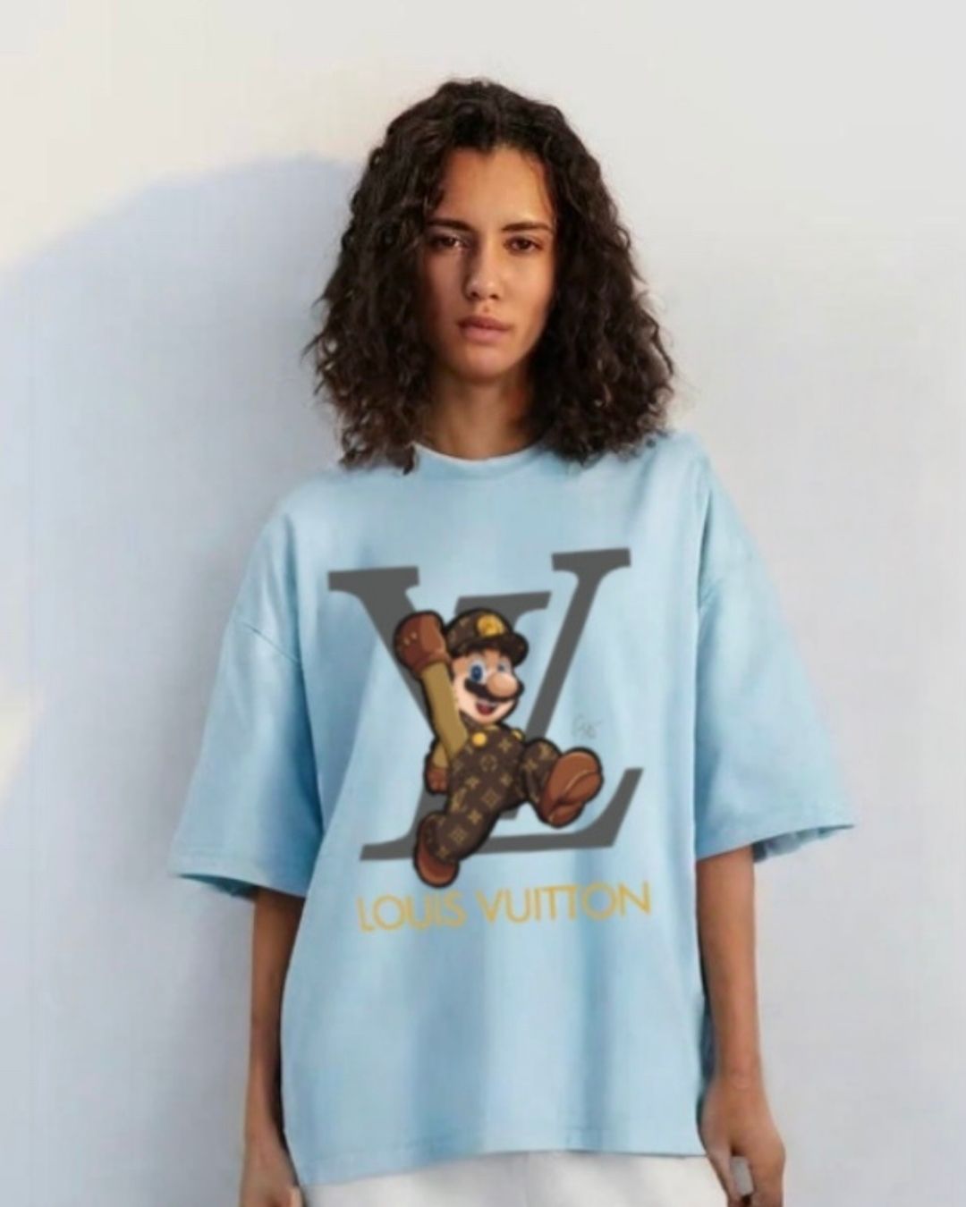 WOMEN'S LV MARIO OVERSIZED TSHIRT (BLUE )