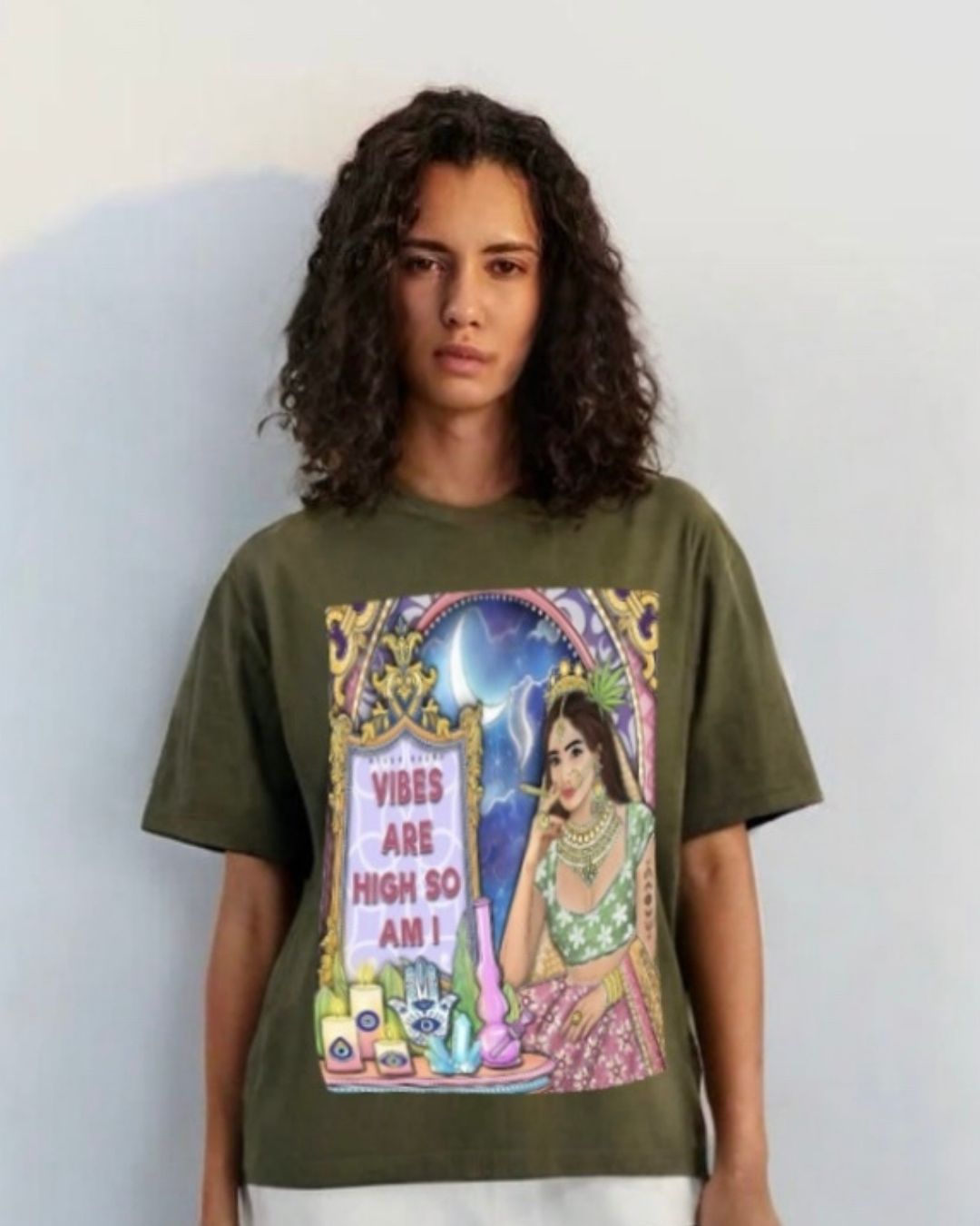 WOMEN'S VIBE 69 OVERSIZED TSHIRT (OLIVE)