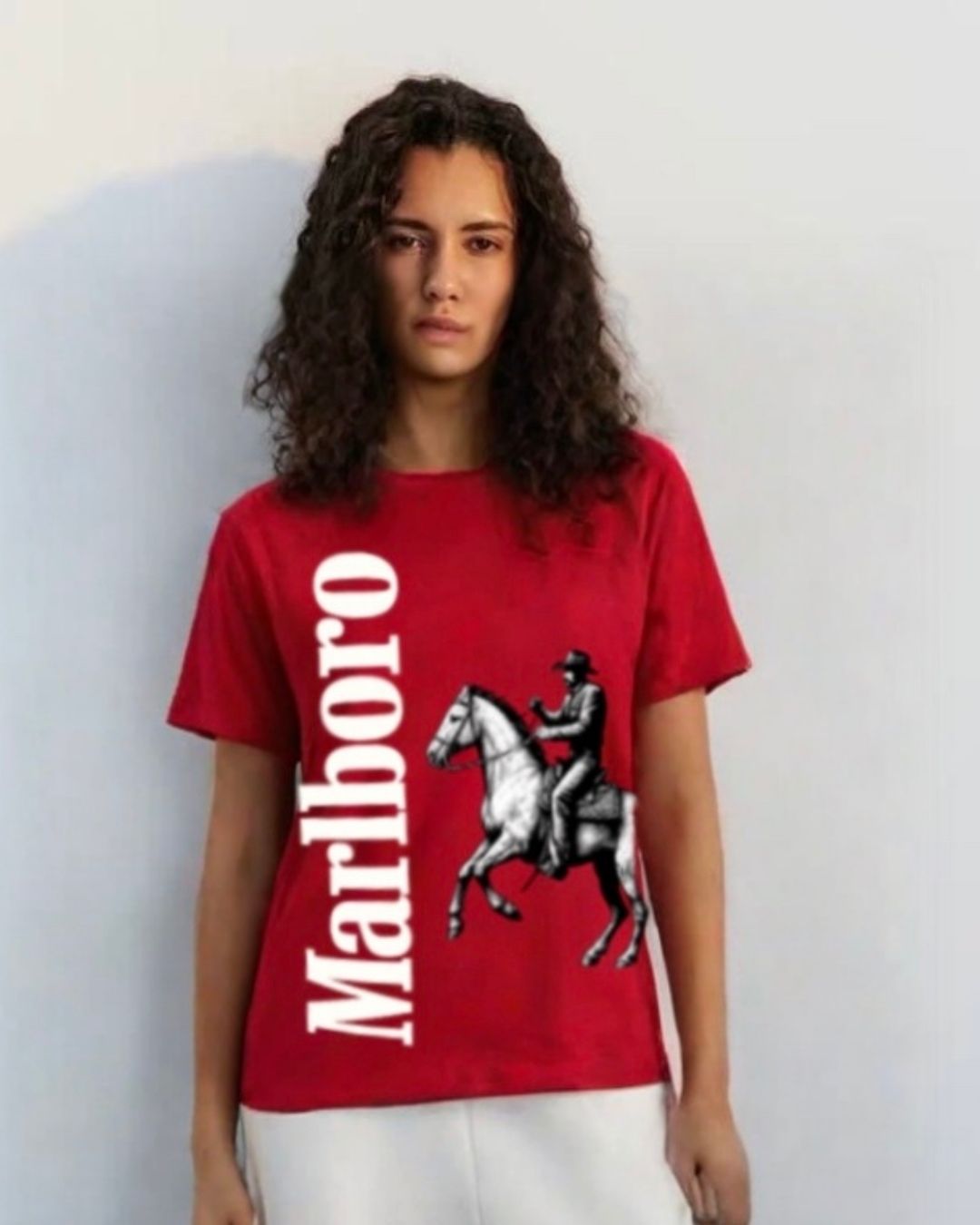 WOMEN'S HORSE MB OVERSIZED TSHIRT (RED)