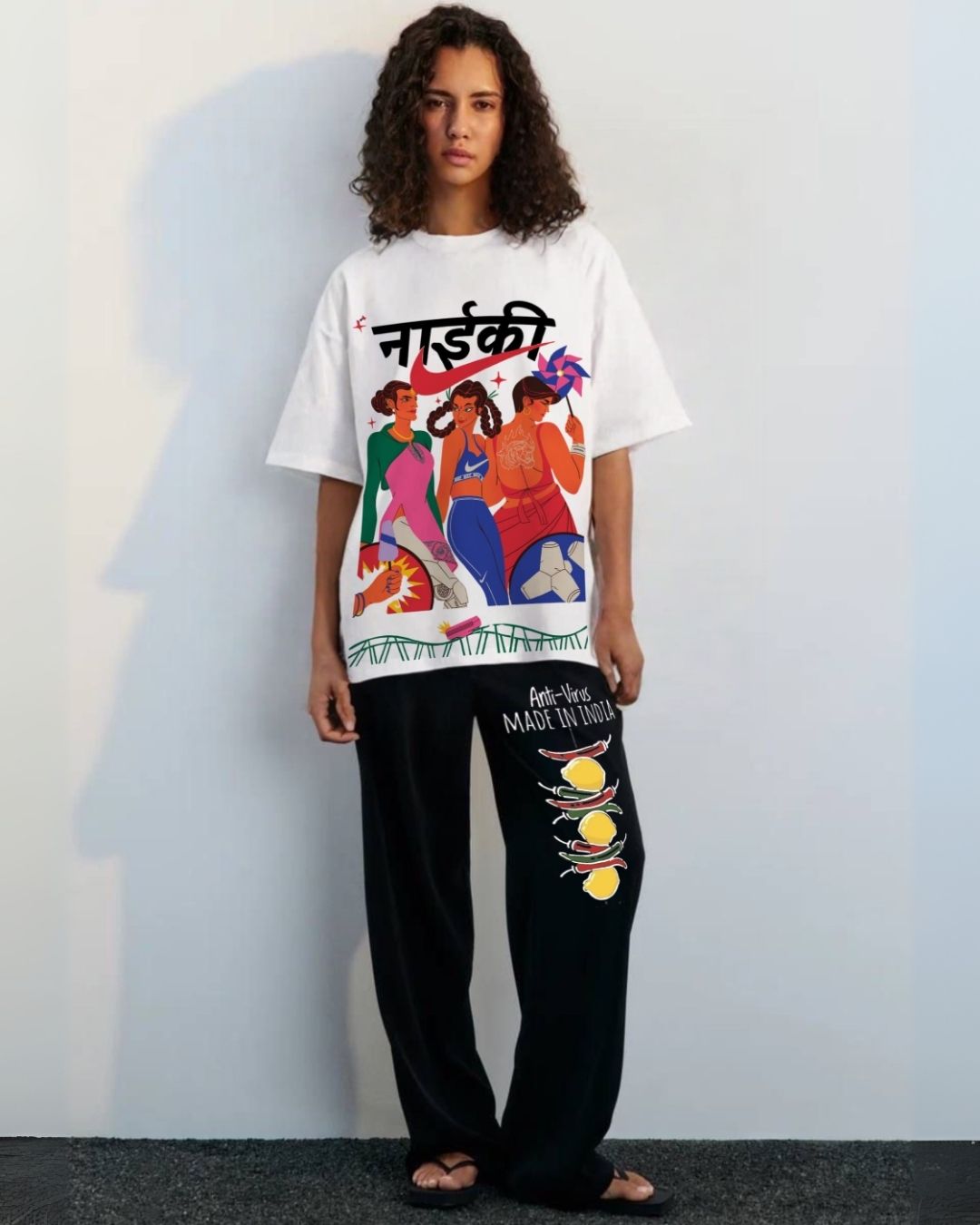 WOMEN'S NIKE ICON CORDSET (WHITE AND BLACK)