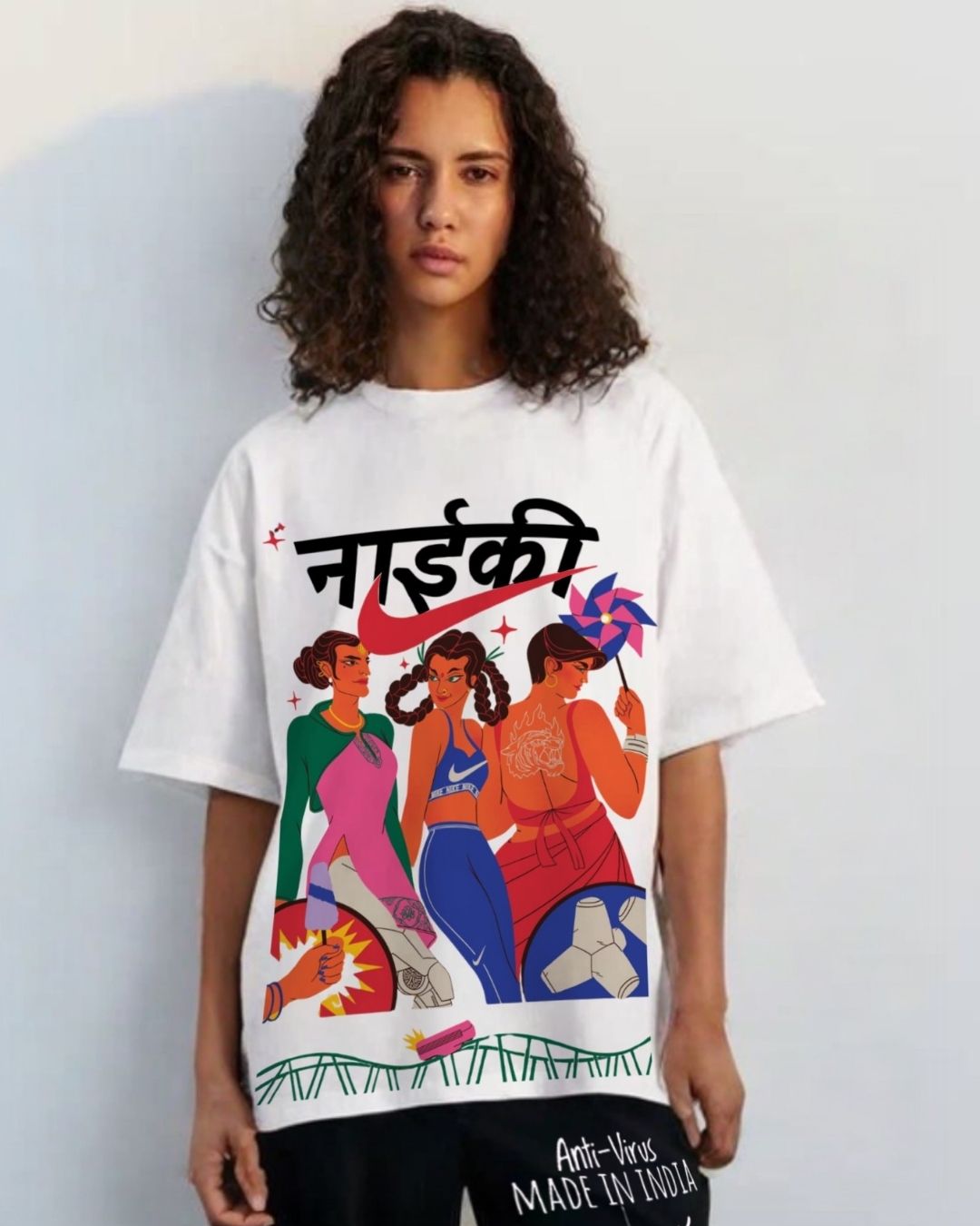 WOMEN'S NIKE ICON OVERSIZED TSHIRT (WHITE)