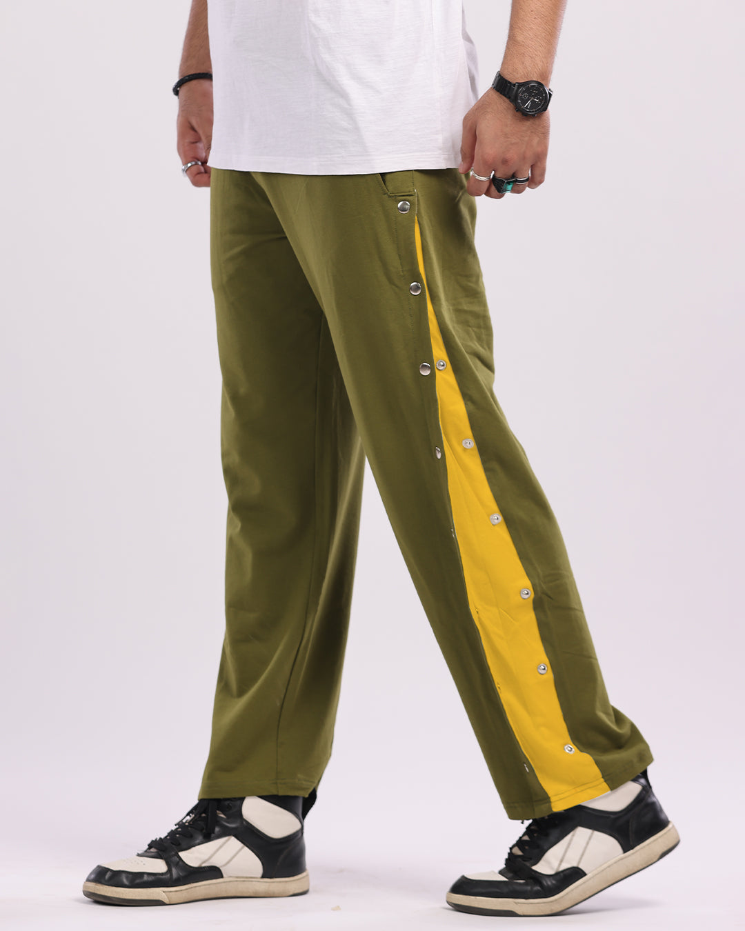 Men Snap Buttons Cotton trouser - Cheesy Olive